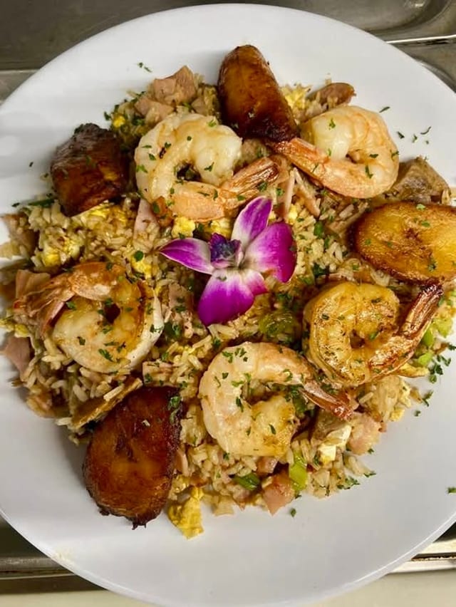 Arroz Frito A Lo Cubano (Cuban Style Fried rice).