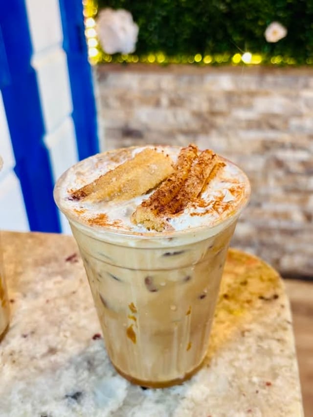 Churro Iced Café con Leche.