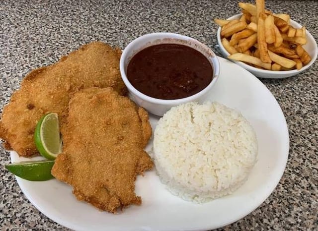 Bistec Empanizado.